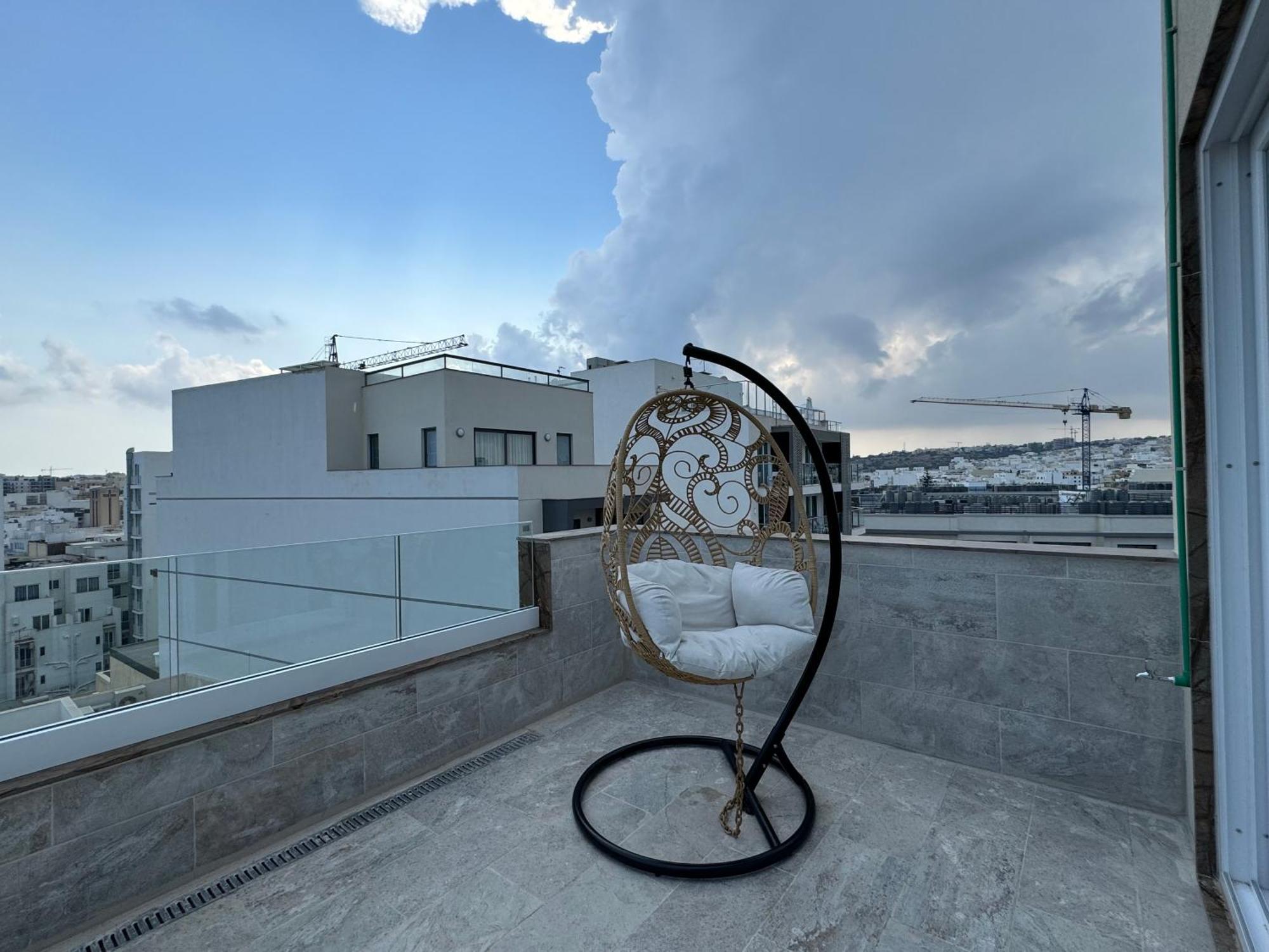 Balcony Hotel St. Julian's Exteriör bild